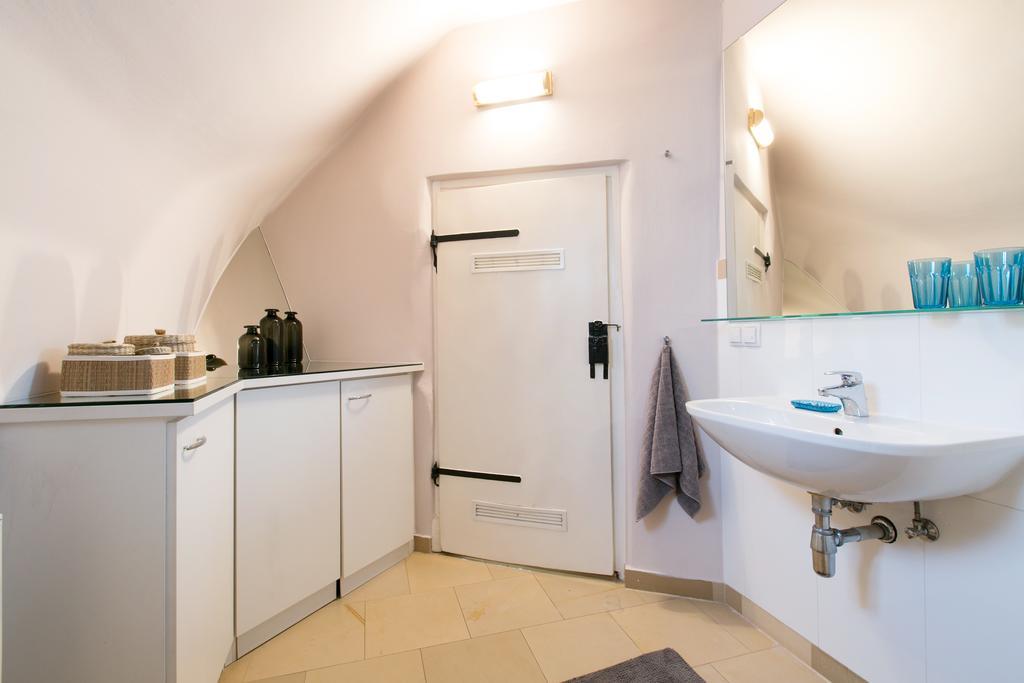 Stairway To Heaven By Welcome2Vienna Apartment Exterior photo